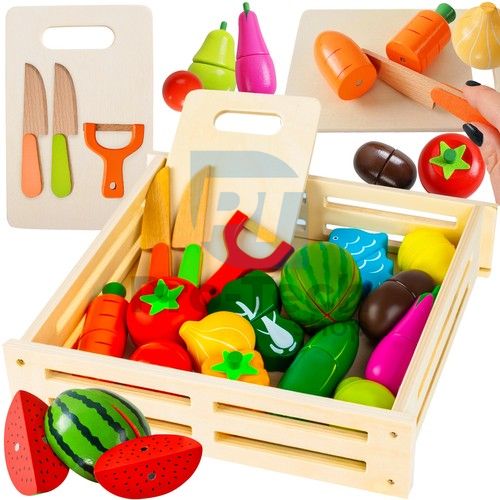 Wooden vegetable and fruit slicing set 75755