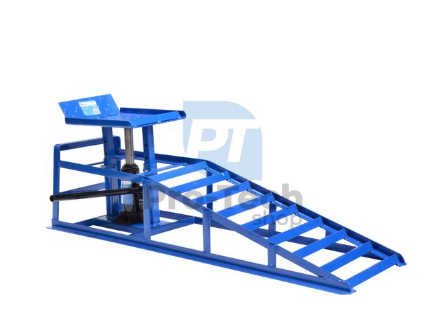 Ramp with hoist 2T 13836_1