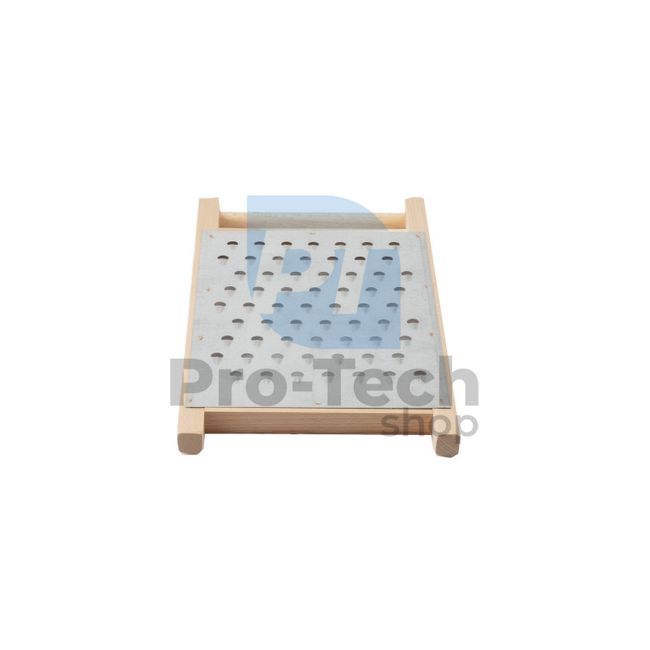 Beet grater with wooden frame 53522